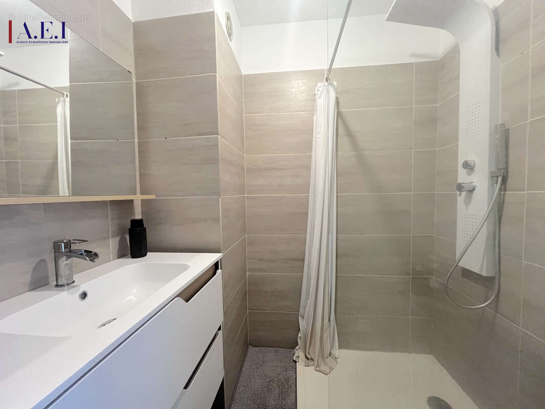 Appartement à SAINT-MANDRIER-SUR-MER