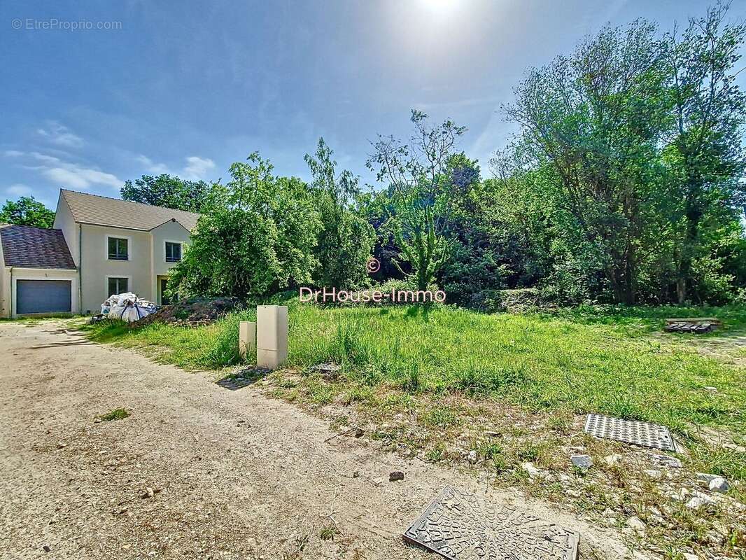 Terrain à RAMBOUILLET