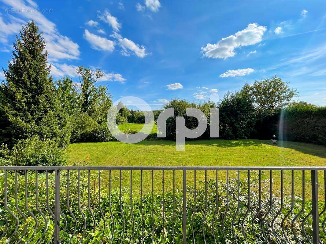 Maison à ARNIERES-SUR-ITON