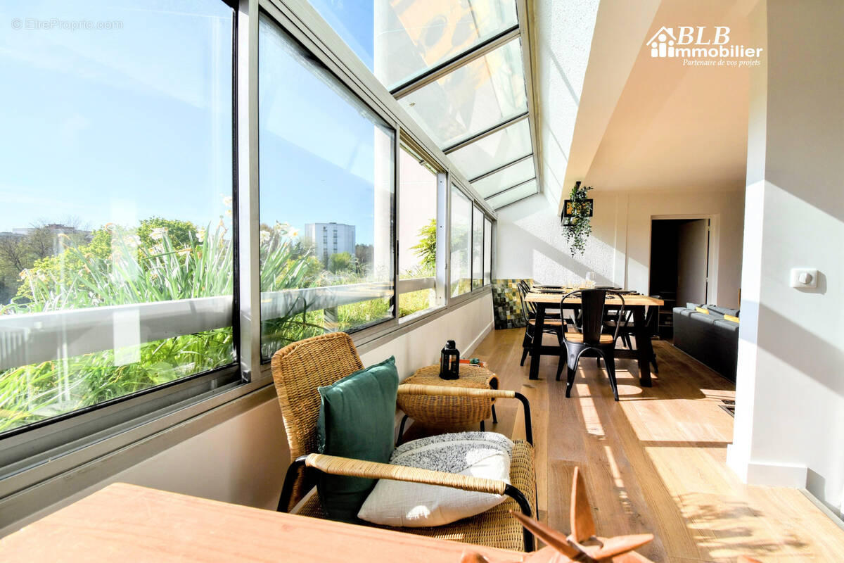 Appartement à ELANCOURT