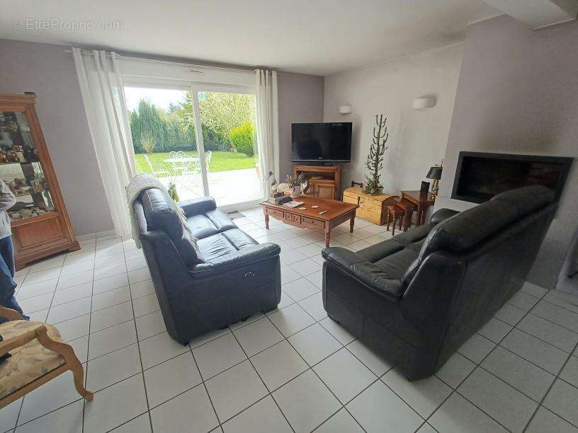 Maison à SAINS-EN-AMIENOIS