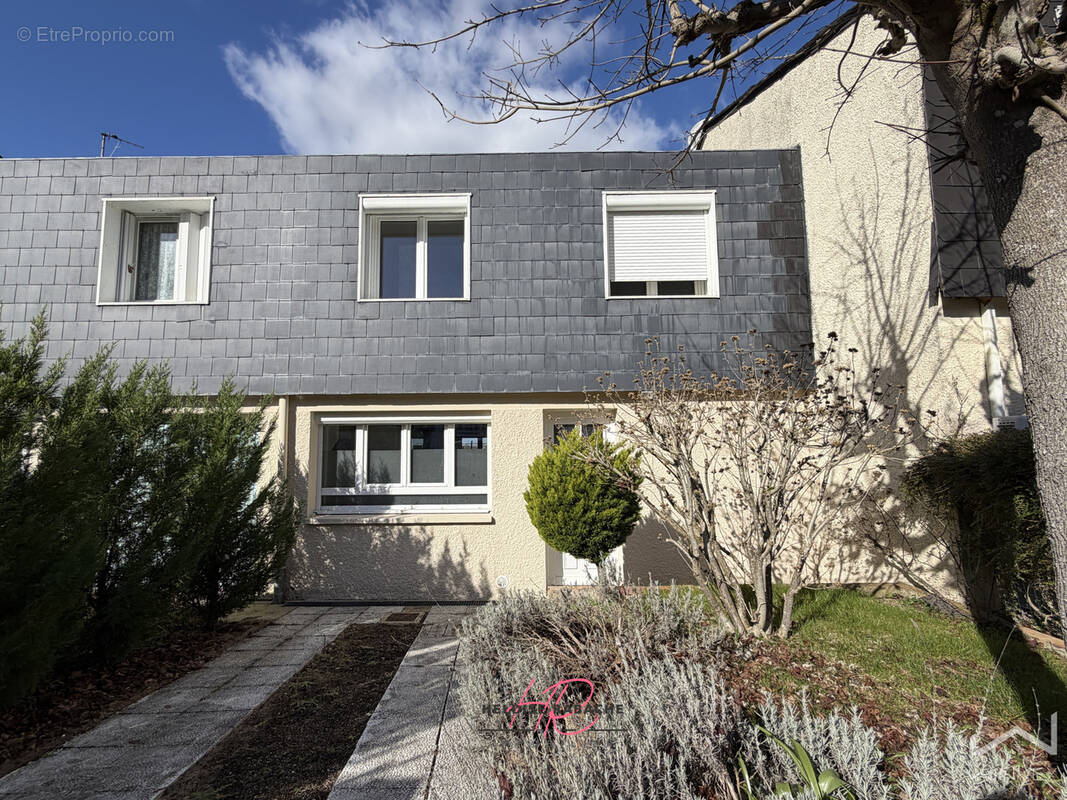 Maison à MANTES-LA-VILLE