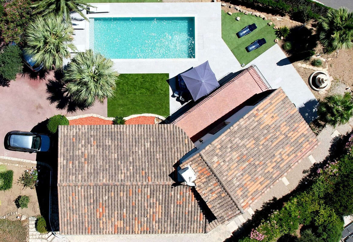 Villa avec piscine et vue sur le Golfe de Saint-Tropez ! - photo 3
