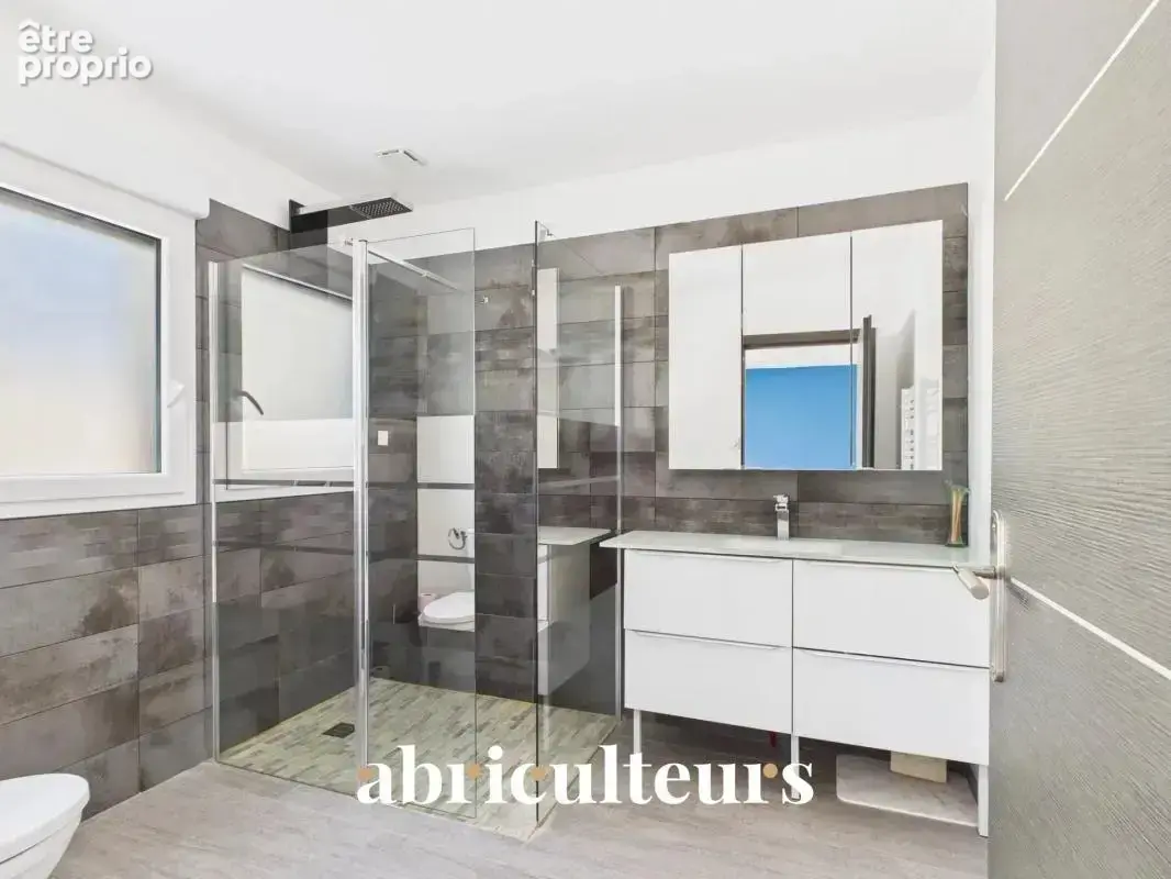 Jolie villa contemporaine/vue panoramique en vente à Bagnols-en-Forêt (83600) - photo 14