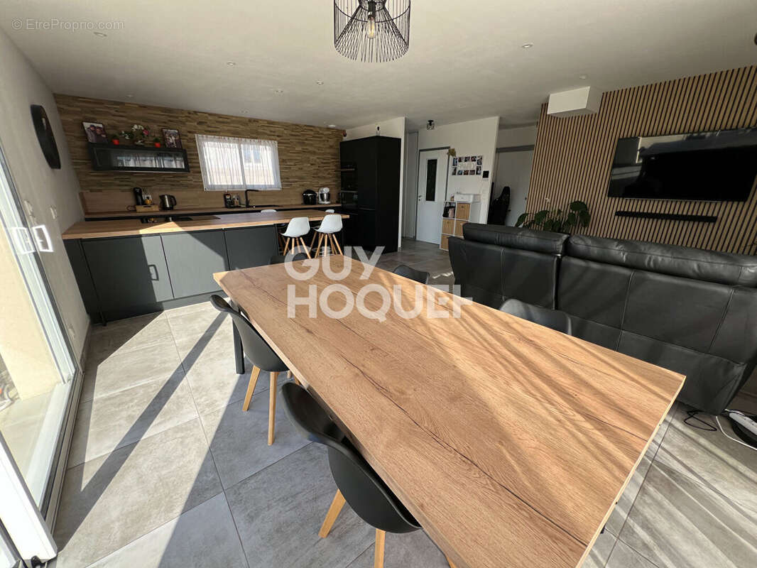 Maison à ROZIER-EN-DONZY