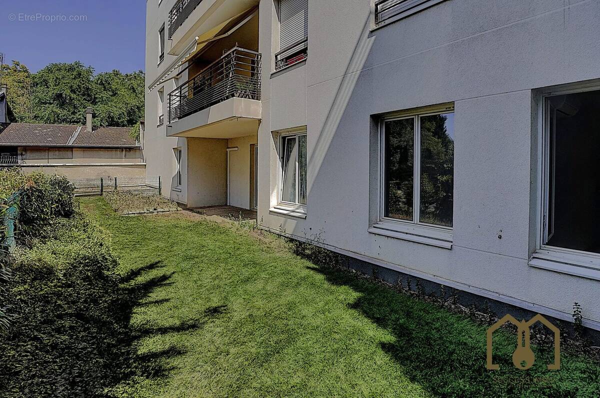 Appartement à VAULX-EN-VELIN