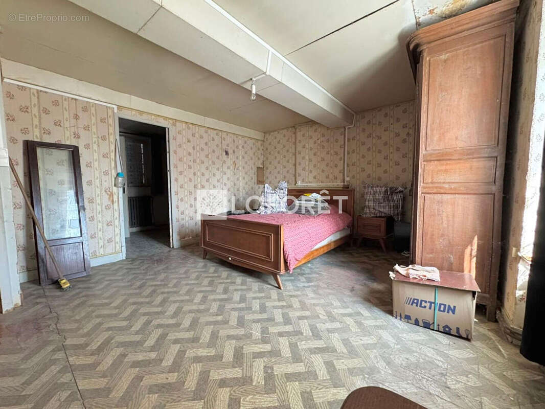 Maison à Creully-Sur-Seulles 5 pièces 80 m2 - photo 8