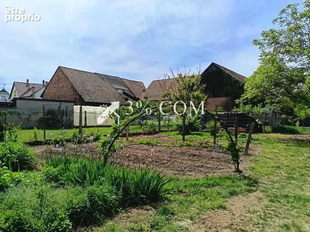 Terrain constructible precede d'une grange en bon etat - photo 3