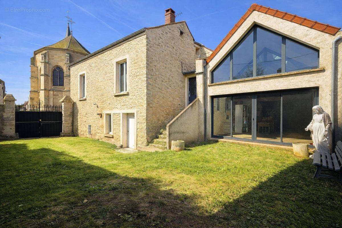 Maison à MONTAINVILLE