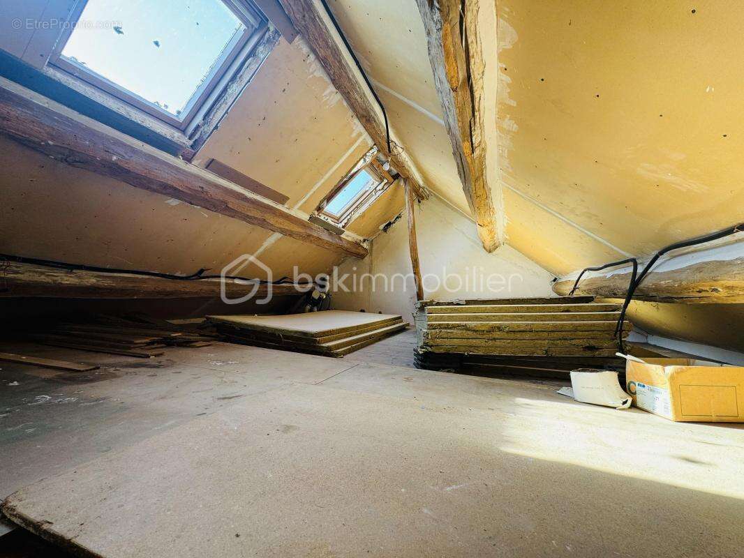 Maison à OZOUER-LE-VOULGIS