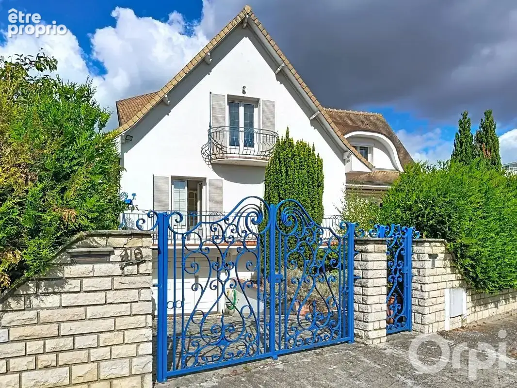 Maison à Vendre de 5 pièces à Longjumeau(192m2) - photo 2