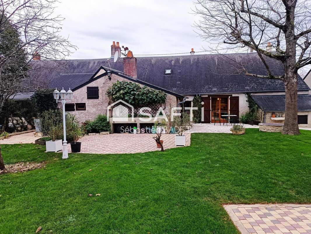Maison 355 m² à Saint-Aubin  - photo 2