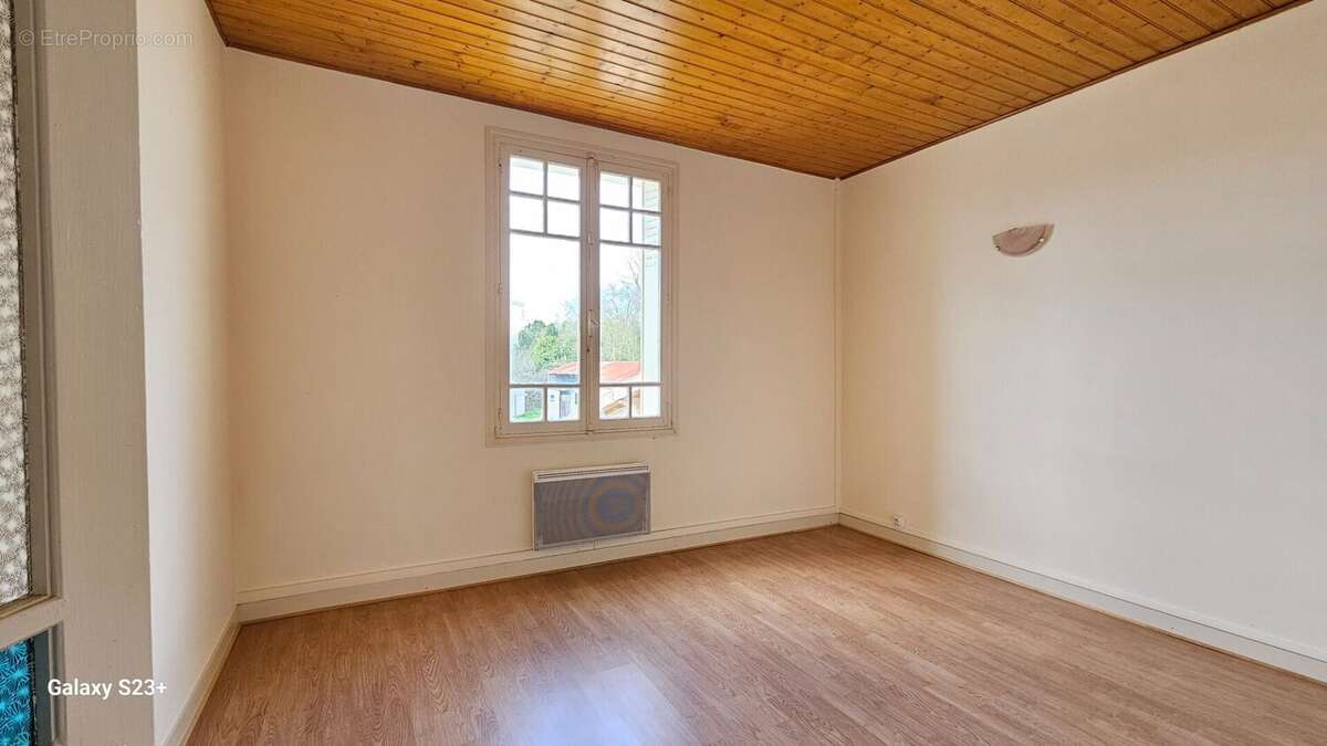 Maison à GRANZAY-GRIPT