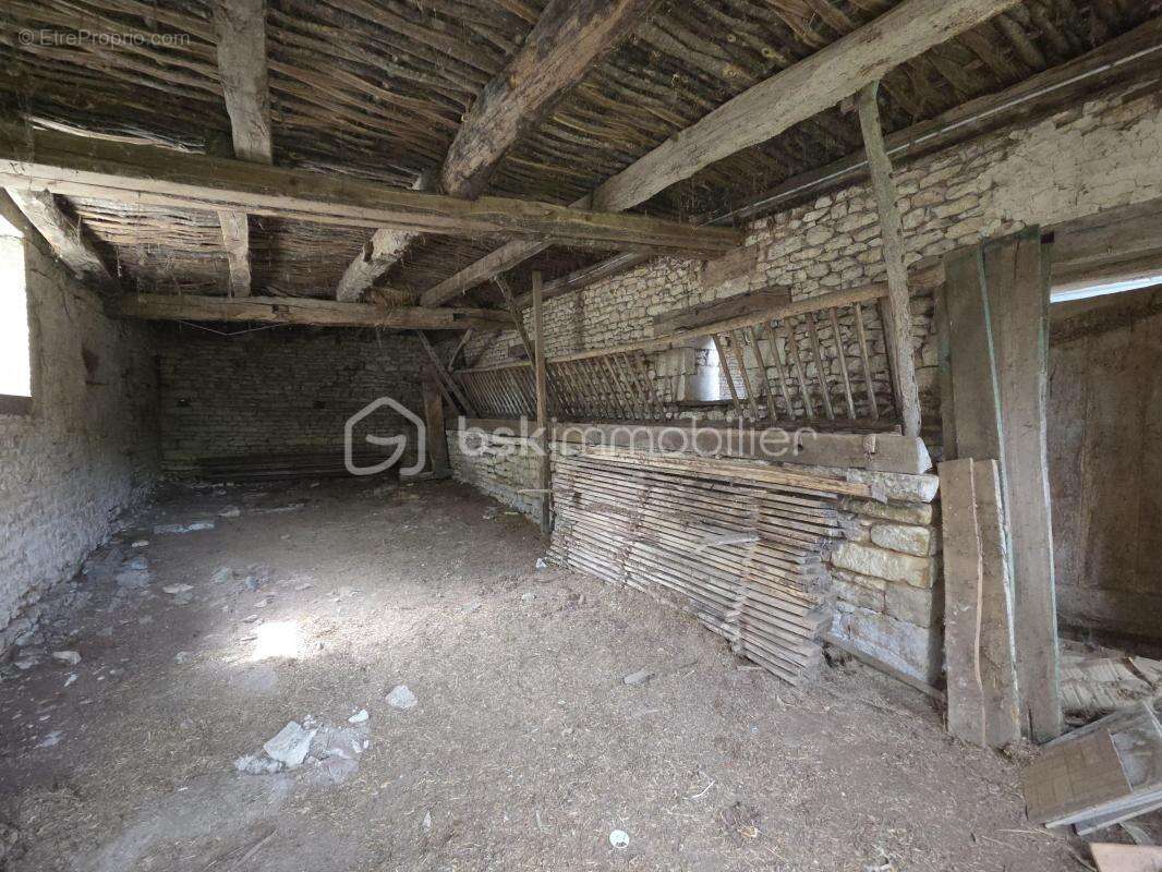 Maison à LIMALONGES