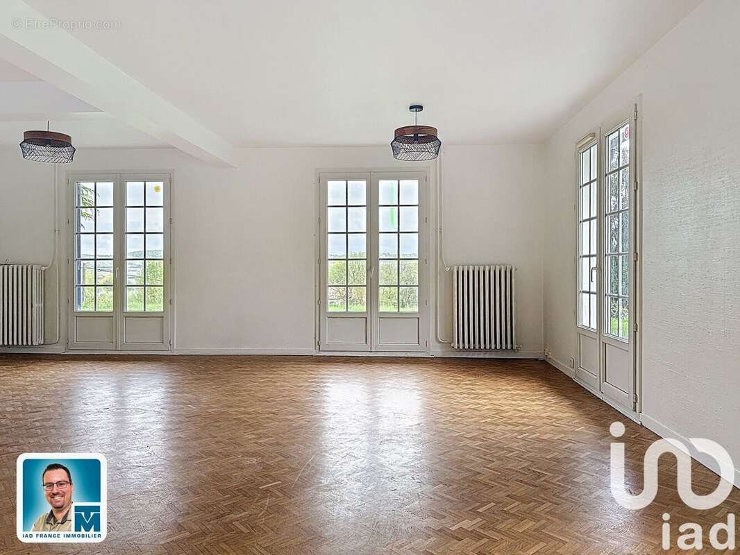 Photo 8 - Maison à ECLUZELLES