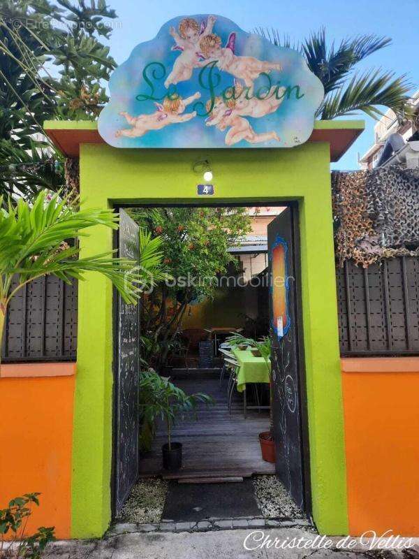 Commerce à POINTE-A-PITRE