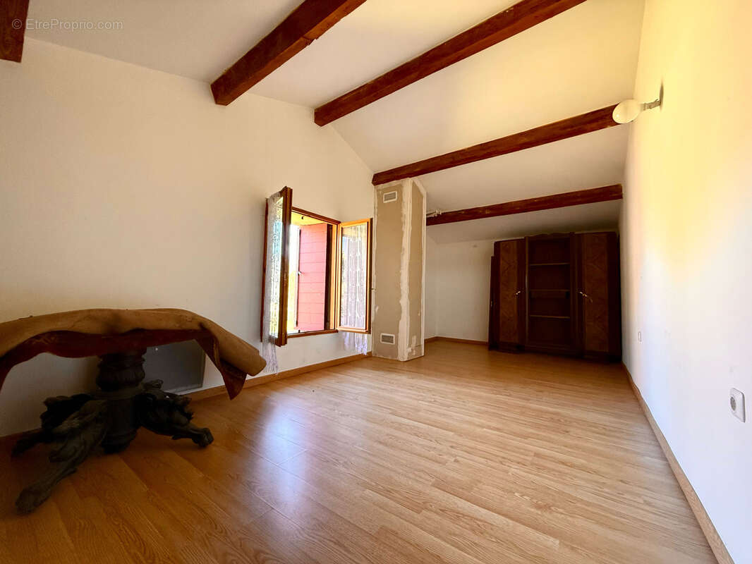 Appartement à LE CAYLAR