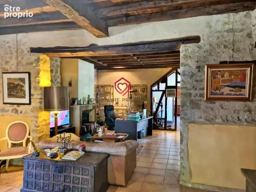 Grande maison avec gîte séparé sur 1,7 ha de terrain - photo 2