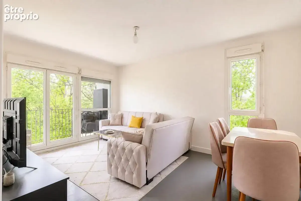 Appartement à TREMBLAY-EN-FRANCE