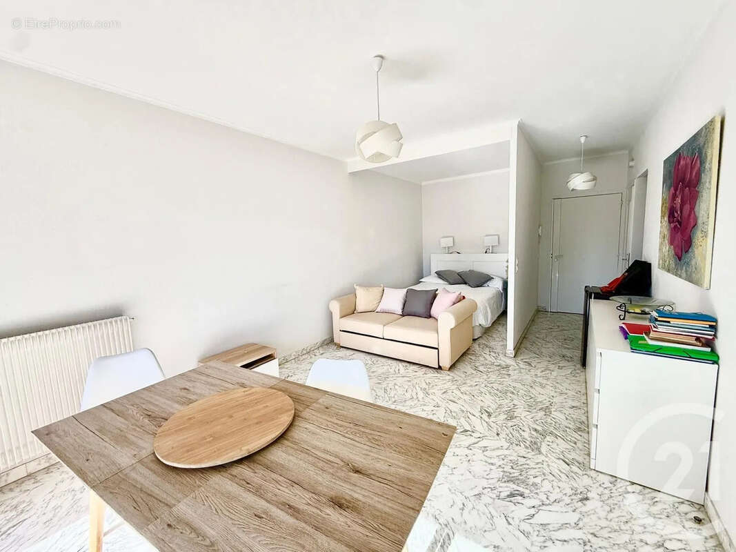 Appartement à BEAULIEU-SUR-MER