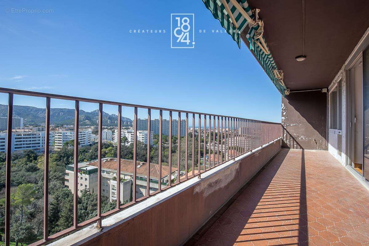 Appartement à MARSEILLE-9E