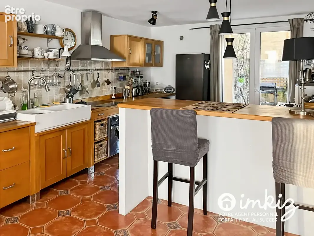 Maison de 228 m2 + dépendances  de 28  m2 - photo 13
