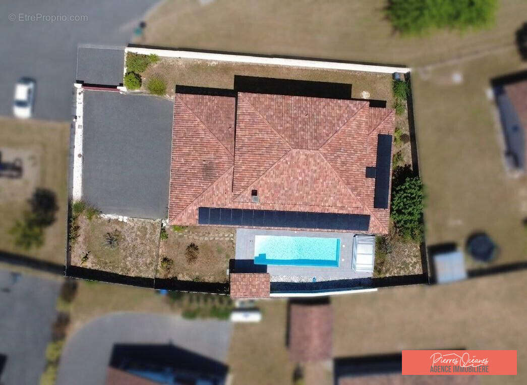 Maison 202 m² à Sainte-Marie-De-Gosse  - photo 2