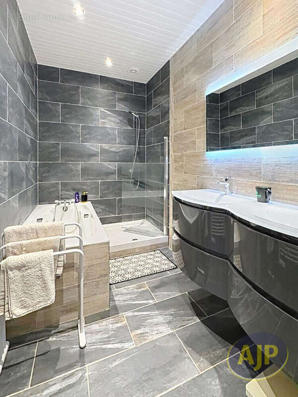 Maison à CISSAC-MEDOC