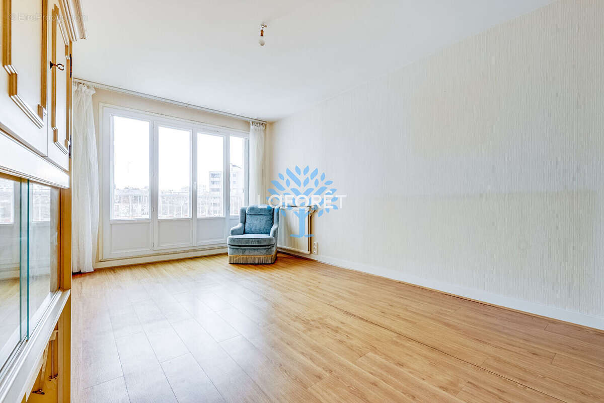 Appartement à PARIS-11E