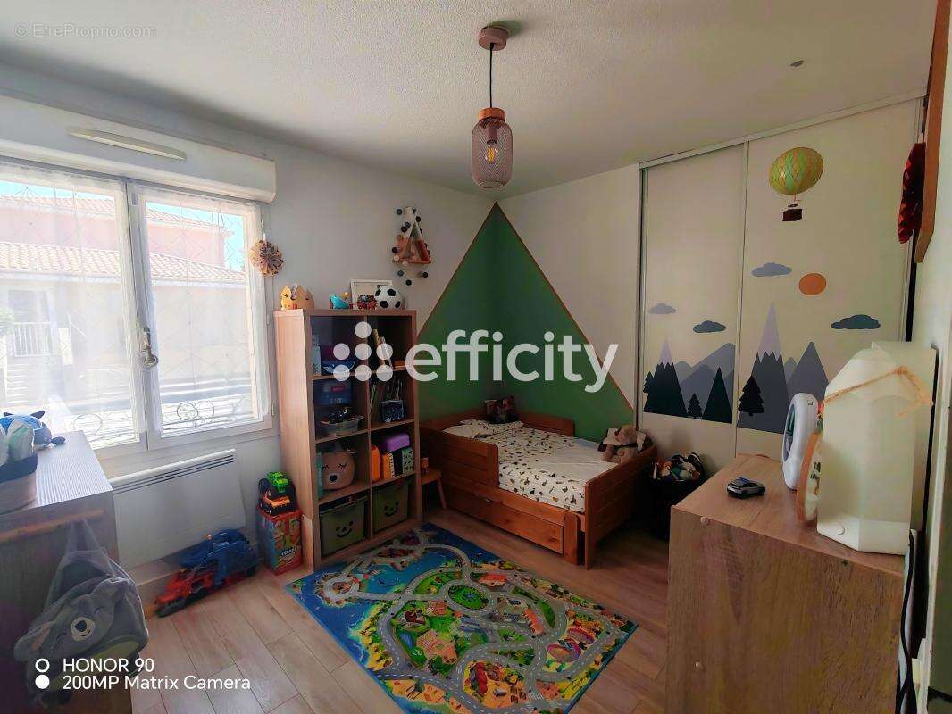 Appartement à MARSEILLE-16E