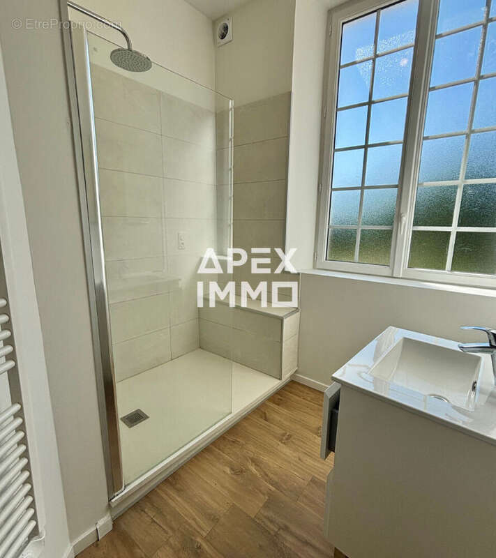 Appartement à CHECY