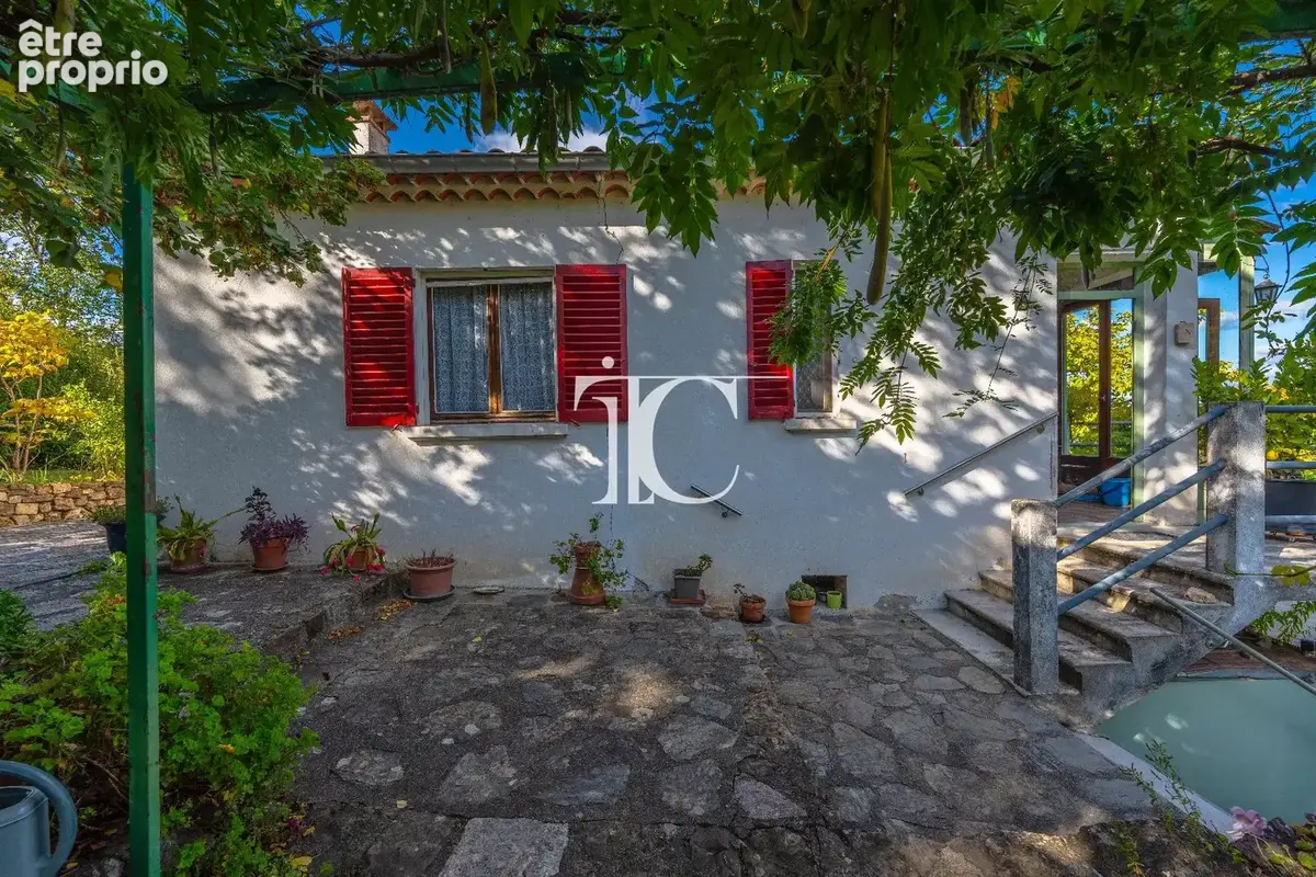 Maison 2 chambres 1702m² de terrain centre village - photo 14