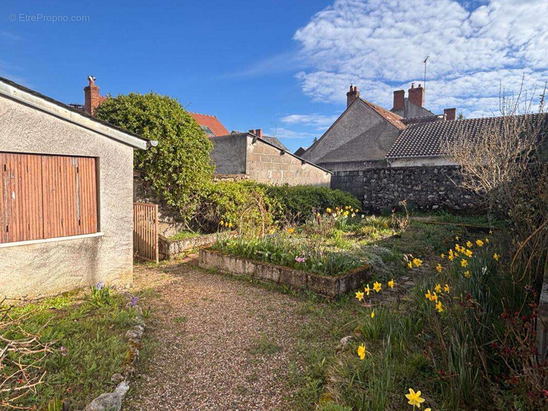 Maison à MONT-PRES-CHAMBORD
