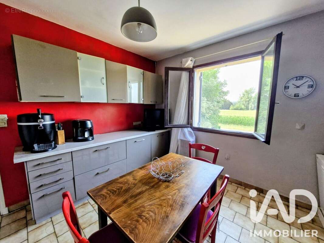 Maison 87 m² à Saint-Agne  - photo 3