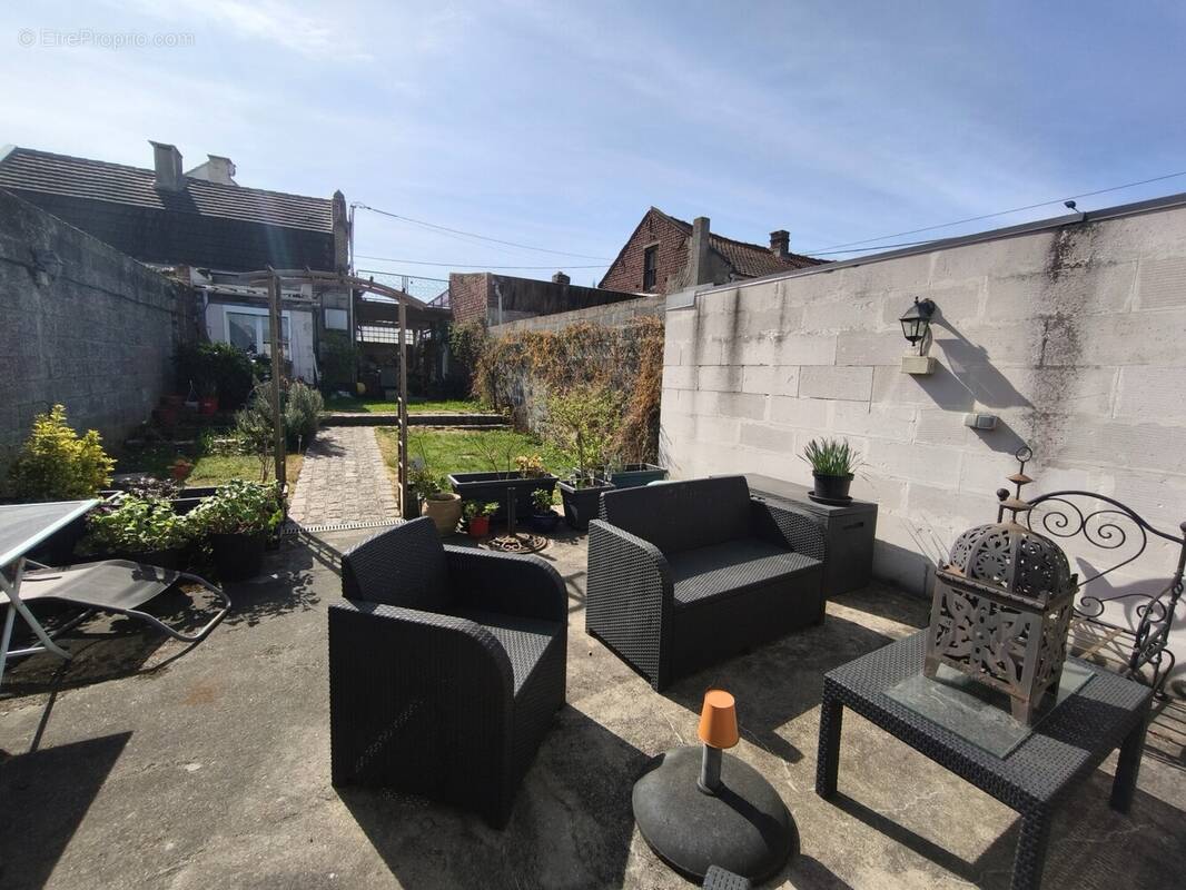 Maison à MONTIGNY-EN-GOHELLE