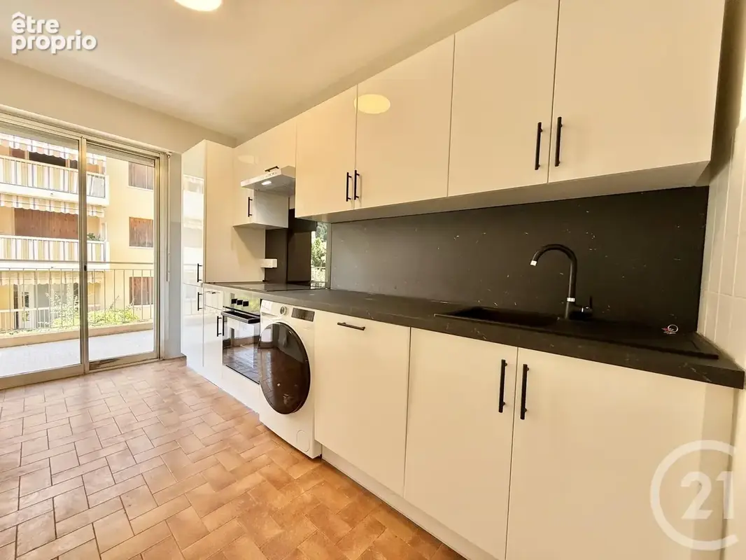Appartement 4 pièces 89 m² à vendre à Nice (06100) - photo 5