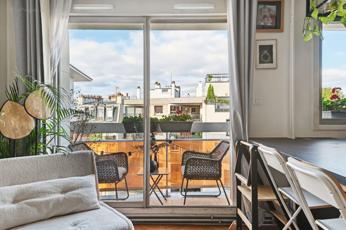 Appartement à PARIS-18E
