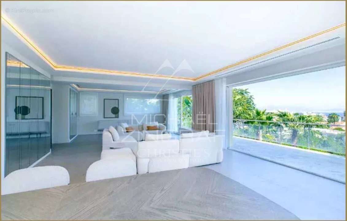 Maison à ANTIBES