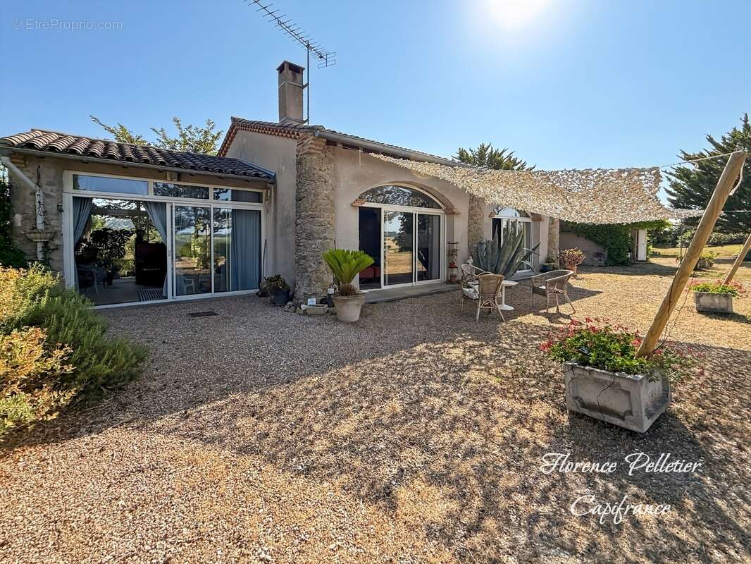 Maison à vendre 3 pièces CUQ TOULZA (81) - Terrain de 9 900 m² et dépendances - photo 3