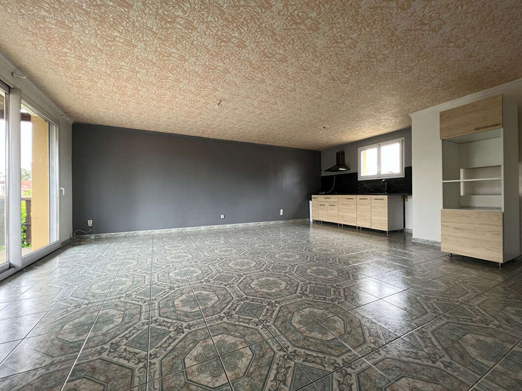 Maison à SANVIGNES-LES-MINES