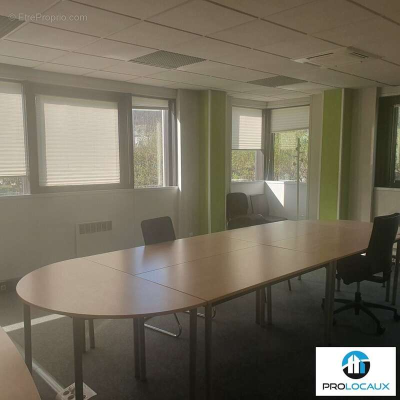 Commerce à SEYSSINET-PARISET