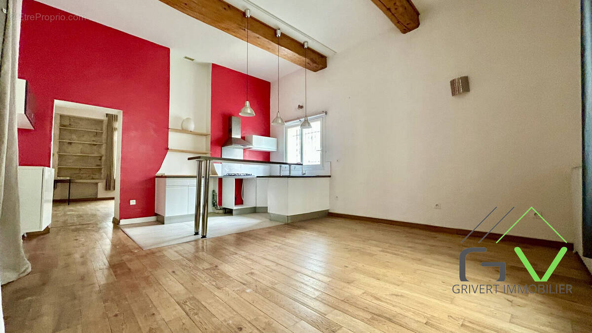 Appartement à NIMES