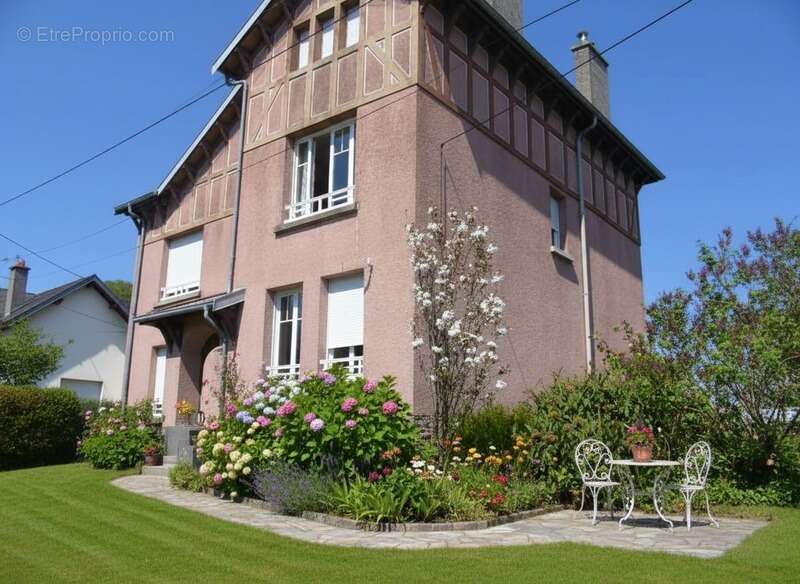 Maison à VITTEL