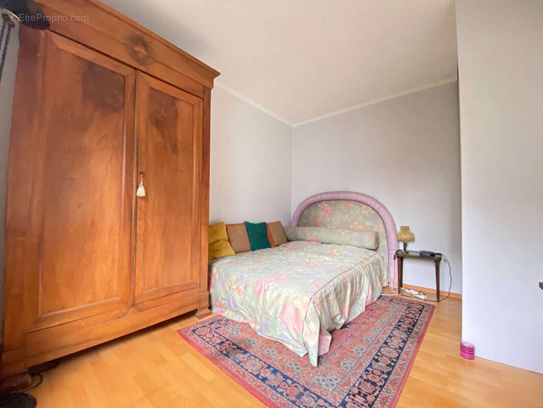 Appartement à PARIS-19E