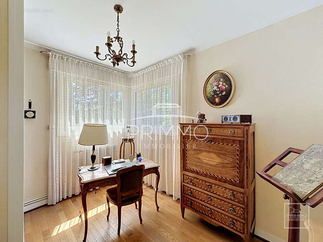Maison à SAINT-CYR-AU-MONT-D'OR