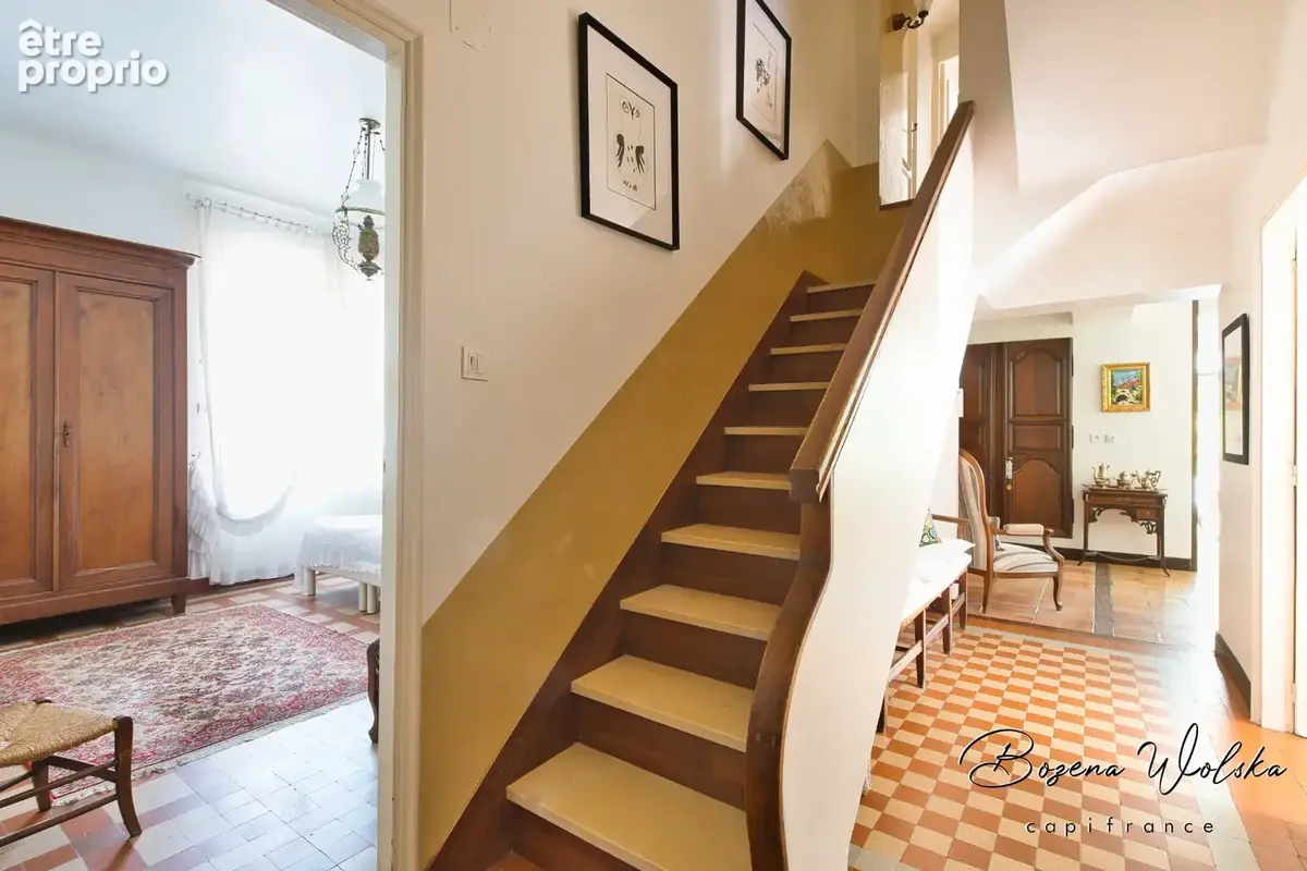 Maison de charme - T6 à vendre avec jardin, piscine, garage et atelier à Istres ( 13) - photo 11