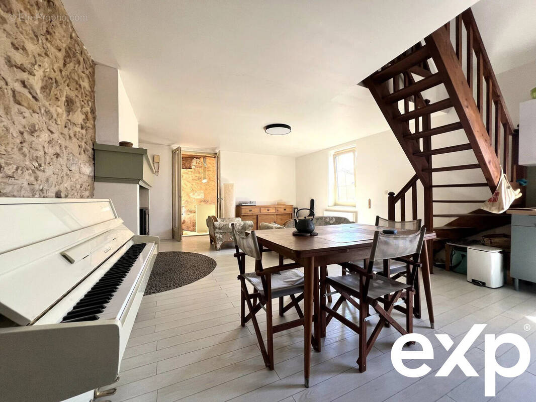 Maison à MOULEYDIER