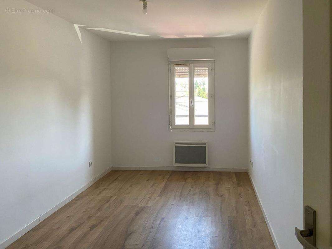 Appartement 163 m² à Saint-Loubes  - photo 10