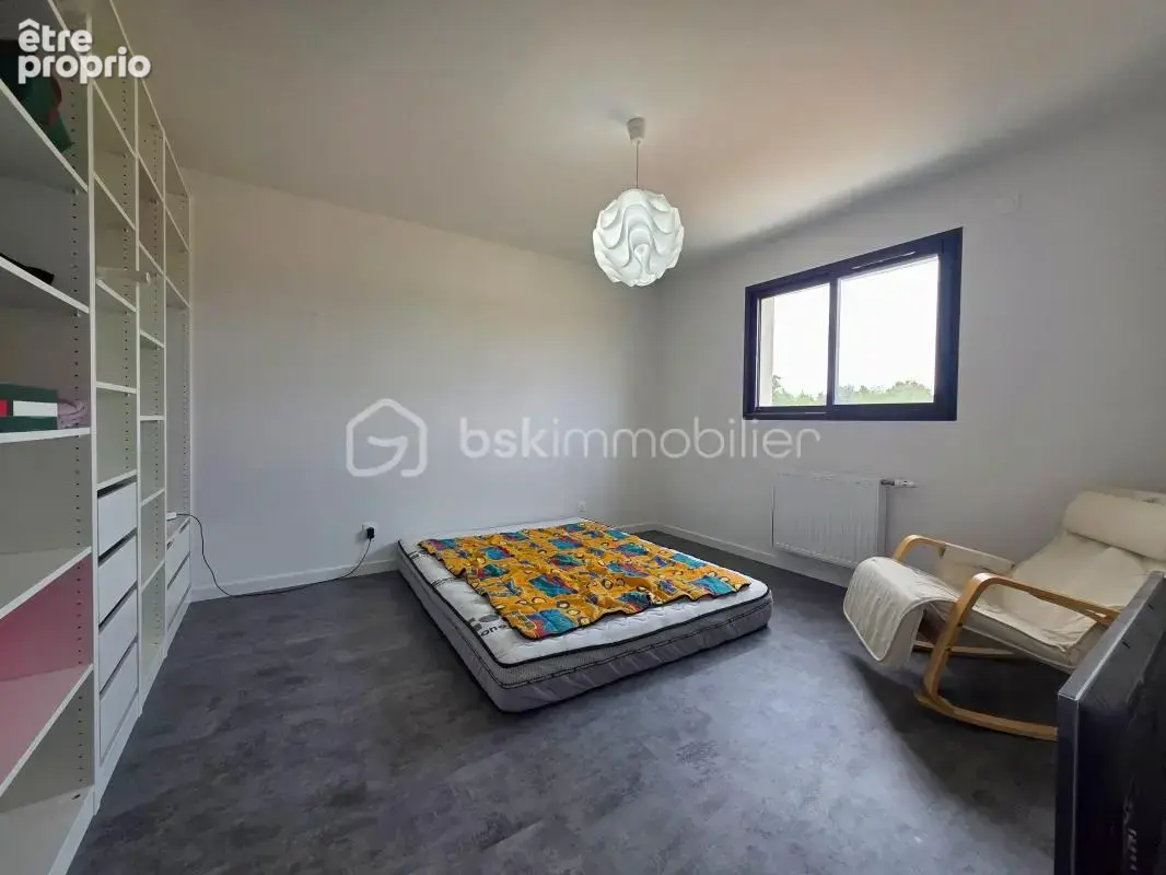 Maison contemporaine de 2023 avec 1 861 m² de terrain - photo 12