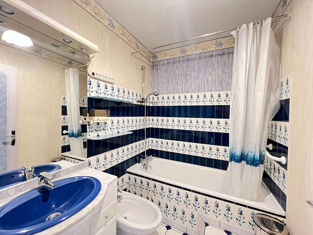 Appartement à AUBERVILLIERS